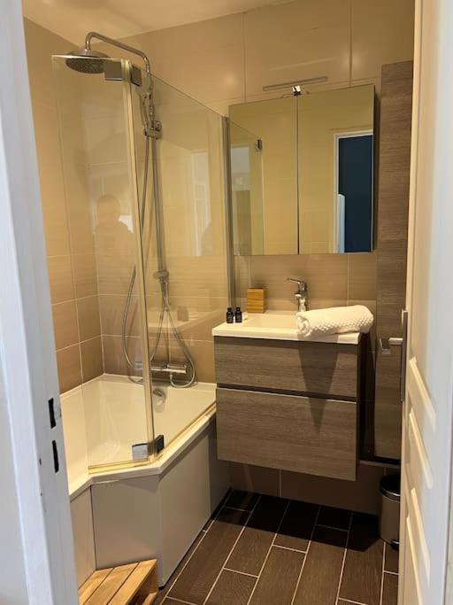 Superbe Appartement Vue Sur Mer ニース エクステリア 写真